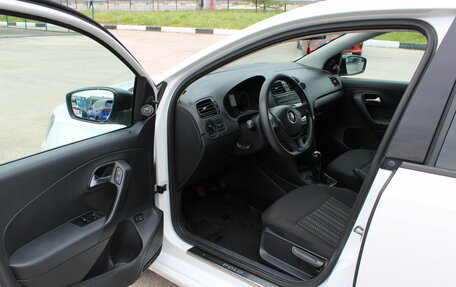 Volkswagen Polo VI (EU Market), 2017 год, 955 000 рублей, 11 фотография