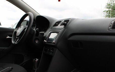 Volkswagen Polo VI (EU Market), 2017 год, 955 000 рублей, 18 фотография