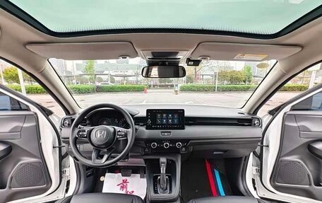 Honda Vezel, 2022 год, 1 450 000 рублей, 9 фотография