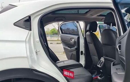 Honda Vezel, 2022 год, 1 450 000 рублей, 12 фотография