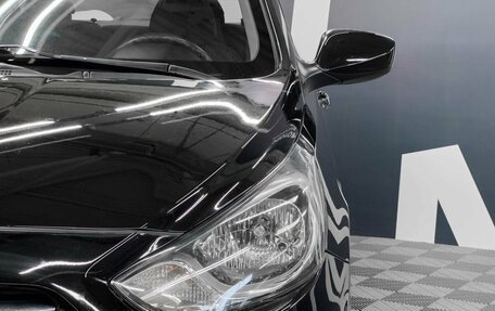 Hyundai Solaris II рестайлинг, 2011 год, 899 900 рублей, 4 фотография