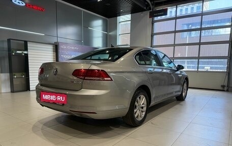 Volkswagen Passat B8 рестайлинг, 2017 год, 1 885 000 рублей, 4 фотография