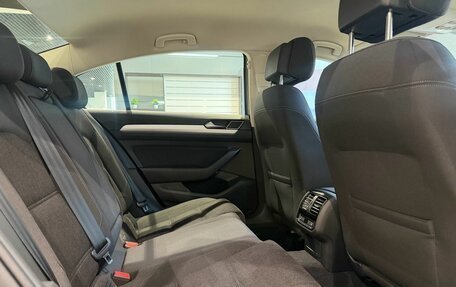 Volkswagen Passat B8 рестайлинг, 2017 год, 1 885 000 рублей, 11 фотография