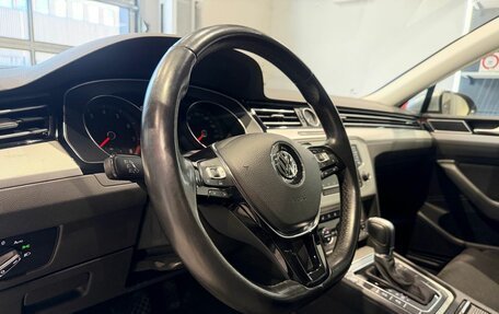 Volkswagen Passat B8 рестайлинг, 2017 год, 1 885 000 рублей, 13 фотография