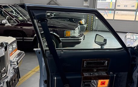 Cadillac Brougham, 1991 год, 8 500 000 рублей, 16 фотография