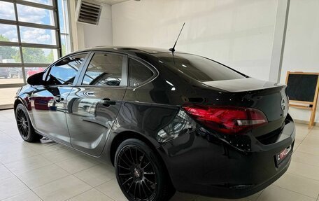 Opel Astra J, 2012 год, 779 900 рублей, 3 фотография