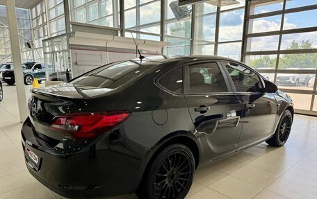 Opel Astra J, 2012 год, 779 900 рублей, 4 фотография