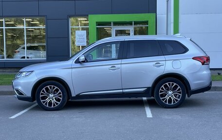 Mitsubishi Outlander III рестайлинг 3, 2017 год, 1 799 000 рублей, 8 фотография