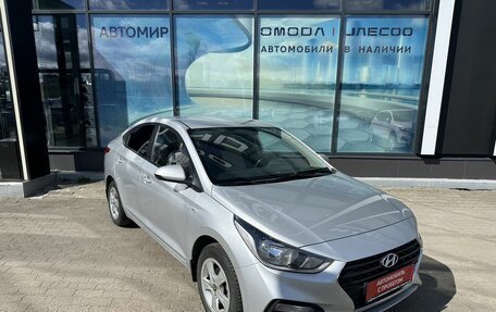 Hyundai Solaris II рестайлинг, 2018 год, 1 250 000 рублей, 3 фотография