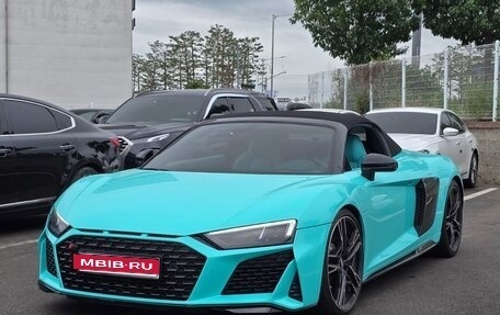 Audi R8, 2021 год, 18 350 000 рублей, 1 фотография