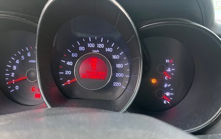 KIA Rio III рестайлинг, 2014 год, 730 000 рублей, 20 фотография