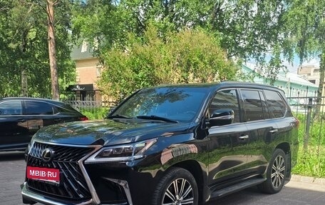 Lexus LX III, 2018 год, 10 900 000 рублей, 3 фотография