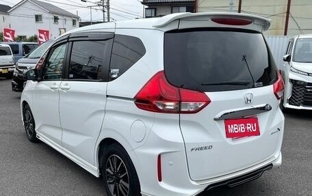 Honda Freed II, 2019 год, 1 050 000 рублей, 4 фотография