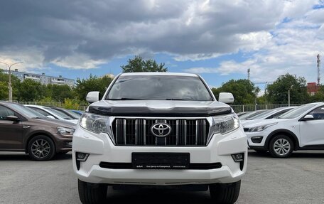Toyota Land Cruiser Prado 150 рестайлинг 2, 2018 год, 3 159 900 рублей, 2 фотография