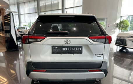 Toyota RAV4, 2024 год, 3 870 000 рублей, 7 фотография