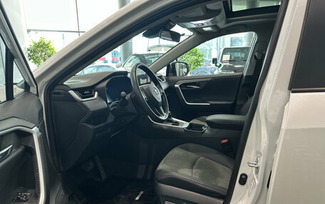 Toyota RAV4, 2024 год, 3 870 000 рублей, 20 фотография