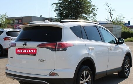 Toyota RAV4, 2018 год, 2 949 000 рублей, 5 фотография