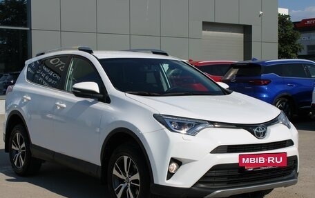 Toyota RAV4, 2018 год, 2 949 000 рублей, 3 фотография