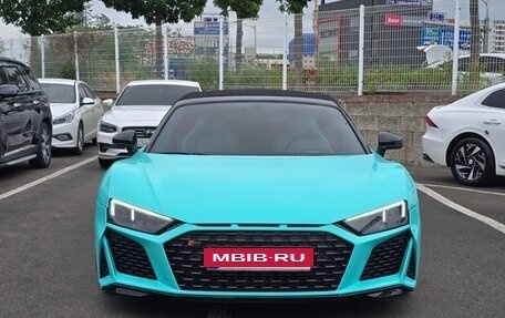 Audi R8, 2021 год, 18 350 000 рублей, 2 фотография