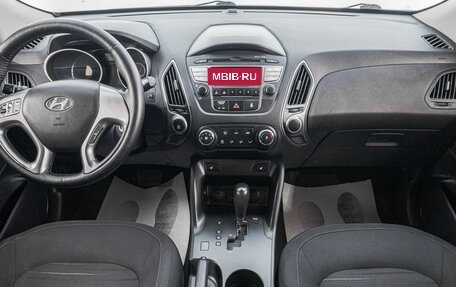 Hyundai ix35 I рестайлинг, 2015 год, 1 589 000 рублей, 10 фотография
