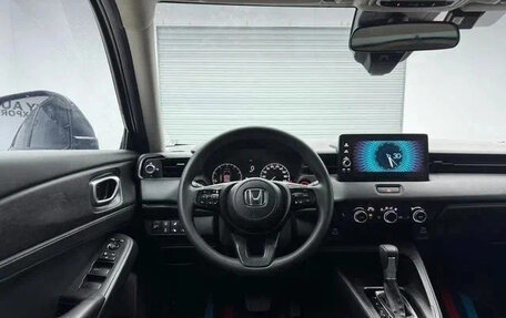 Honda Vezel, 2022 год, 1 550 000 рублей, 7 фотография