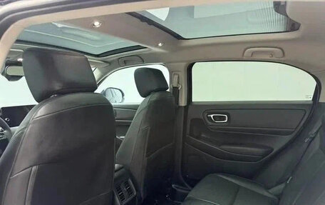 Honda Vezel, 2022 год, 1 550 000 рублей, 10 фотография