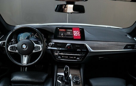 BMW 5 серия, 2019 год, 4 450 000 рублей, 12 фотография