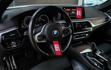 BMW 5 серия, 2019 год, 4 450 000 рублей, 16 фотография