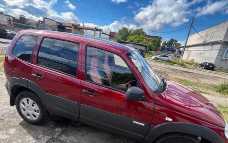 Chevrolet Niva I рестайлинг, 2013 год, 550 000 рублей, 1 фотография