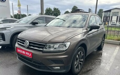 Volkswagen Tiguan II, 2020 год, 2 499 000 рублей, 1 фотография