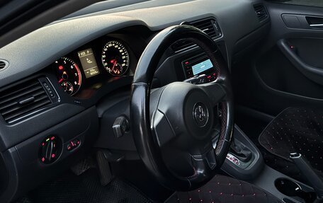 Volkswagen Jetta VI, 2014 год, 1 060 000 рублей, 11 фотография
