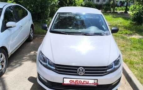 Volkswagen Polo VI (EU Market), 2017 год, 1 050 000 рублей, 2 фотография
