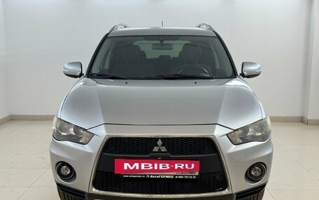 Mitsubishi Outlander III рестайлинг 3, 2009 год, 770 000 рублей, 2 фотография