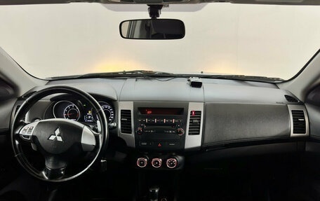 Mitsubishi Outlander III рестайлинг 3, 2009 год, 770 000 рублей, 5 фотография