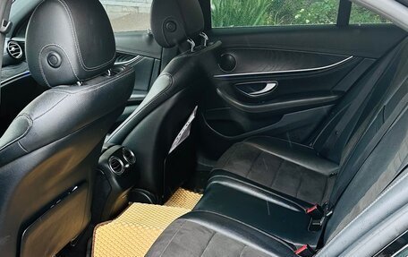 Mercedes-Benz E-Класс, 2018 год, 2 900 000 рублей, 10 фотография