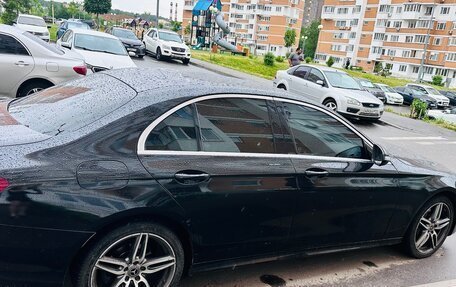 Mercedes-Benz E-Класс, 2018 год, 2 900 000 рублей, 5 фотография