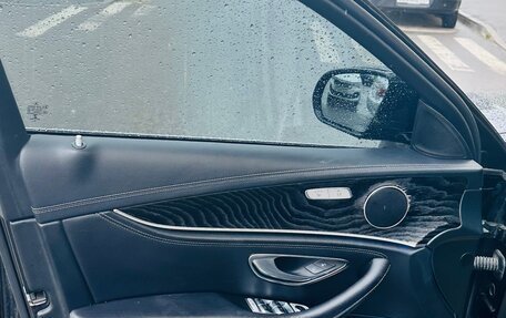 Mercedes-Benz E-Класс, 2018 год, 2 900 000 рублей, 8 фотография