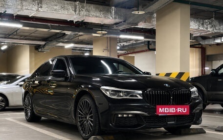 BMW 7 серия, 2018 год, 4 300 000 рублей, 2 фотография