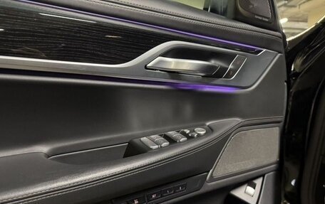 BMW 7 серия, 2018 год, 4 300 000 рублей, 9 фотография
