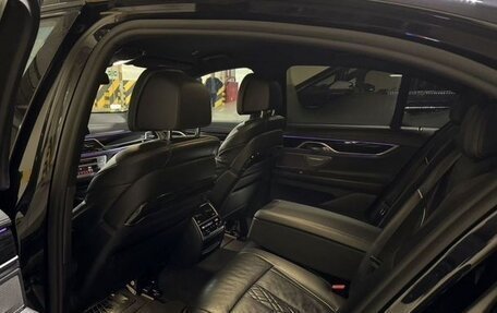 BMW 7 серия, 2018 год, 4 300 000 рублей, 15 фотография