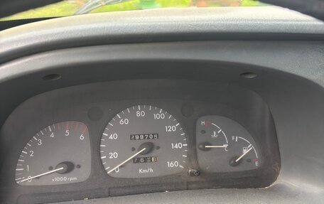 SsangYong Istana, 2002 год, 350 000 рублей, 7 фотография