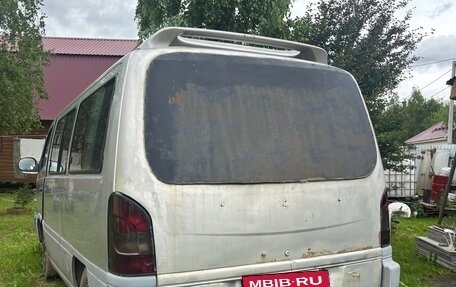 SsangYong Istana, 2002 год, 350 000 рублей, 8 фотография