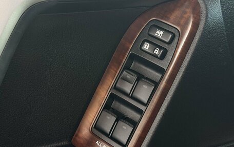 Toyota Land Cruiser Prado 150 рестайлинг 2, 2016 год, 4 499 000 рублей, 26 фотография