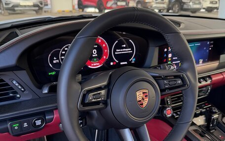 Porsche 911, 2024 год, 27 500 000 рублей, 14 фотография