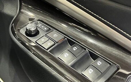 Toyota Harrier, 2020 год, 2 200 000 рублей, 13 фотография