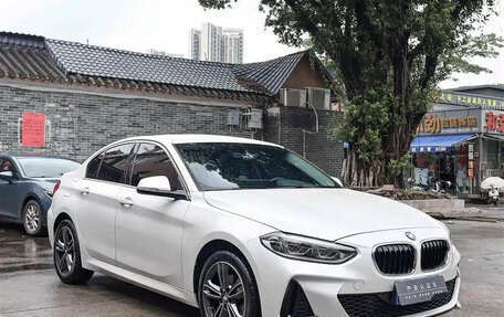 BMW 1 серия, 2022 год, 1 488 000 рублей, 2 фотография