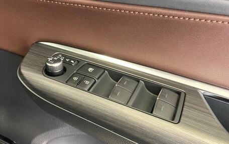 Toyota Harrier, 2019 год, 2 380 000 рублей, 10 фотография