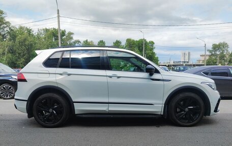 Volkswagen Tiguan II, 2021 год, 3 990 000 рублей, 7 фотография