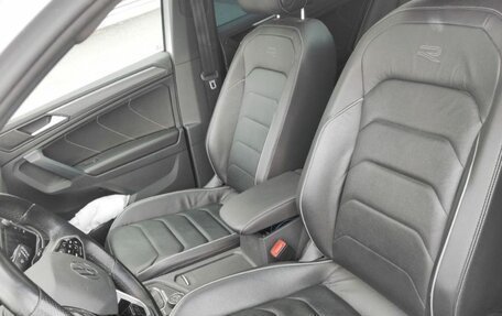 Volkswagen Tiguan II, 2021 год, 3 990 000 рублей, 11 фотография