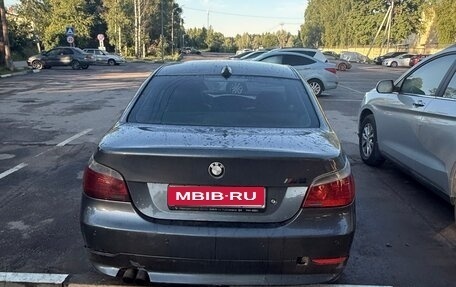 BMW 5 серия, 2006 год, 730 000 рублей, 1 фотография